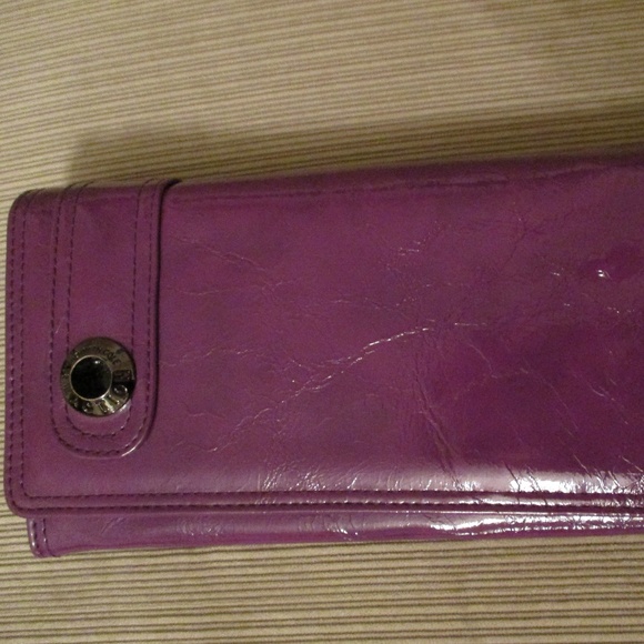 NWOT KENNETH COLE REACTIONS Wallet Wristlet Clutch - Picture 1 of 8